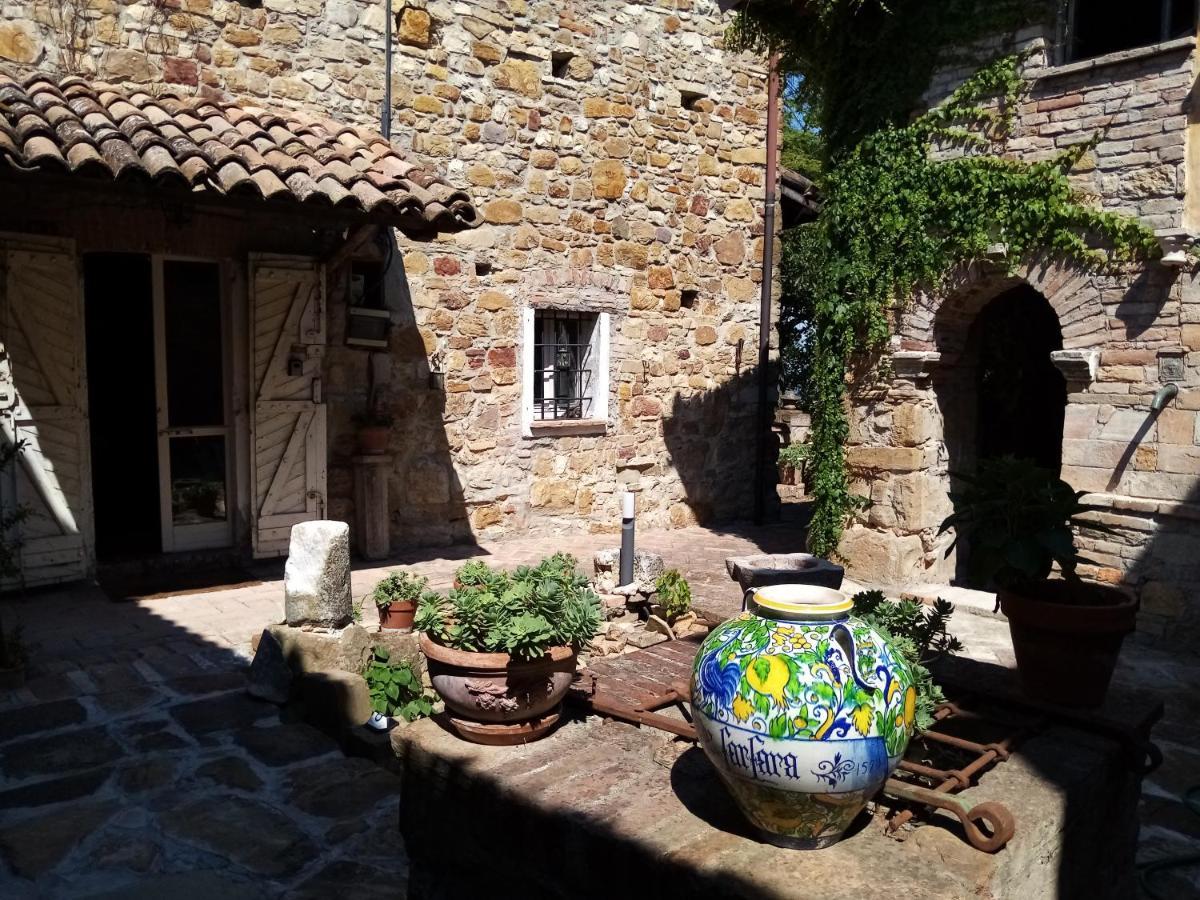 Morelli House Guest House Montalbo ภายนอก รูปภาพ