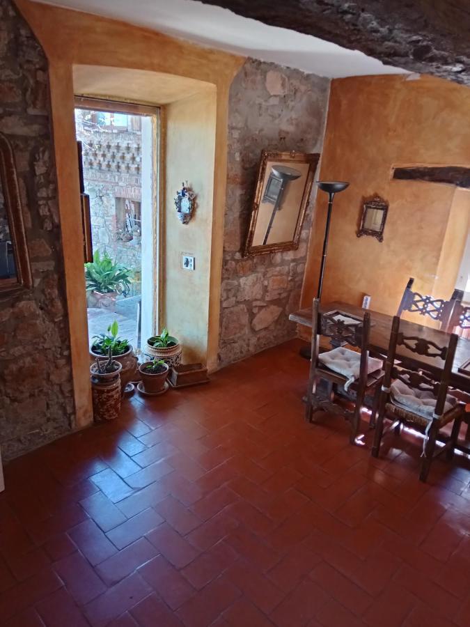 Morelli House Guest House Montalbo ภายนอก รูปภาพ
